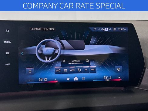 Certified 2025 BMW 228i xDrive AWD/4WD image 18