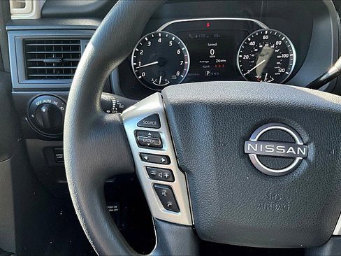 Used 2023 Nissan Titan SV RWD image 20