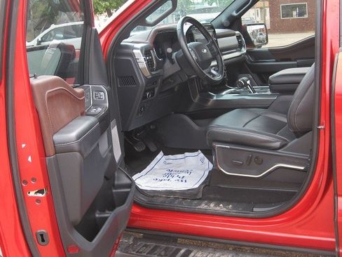 Used 2023 Ford F150 Lariat AWD/4WD image 10