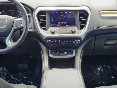 Used 2021 GMC Acadia SLE w/ Driver Convenience Package FWD image 17