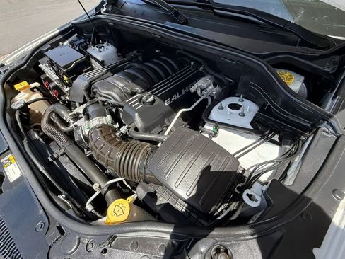 Used 2019 Jeep Grand Cherokee SRT image 23