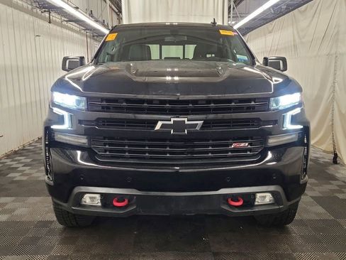 Used 2021 Chevrolet Silverado 1500 LT Trail Boss w/ Convenience Package II AWD/4WD image 2