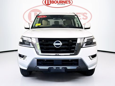 Used 2024 Nissan Armada SV w/ Cargo Package AWD/4WD image 5
