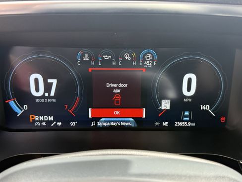 Certified 2023 Ford F150 Raptor w/ Raptor 37 Performance Package AWD/4WD image 23