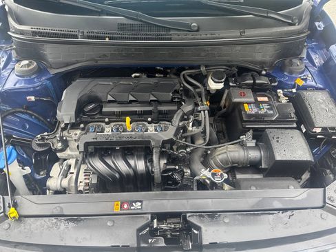 Certified 2023 Hyundai Venue SEL w/ Cargo Package FWD image 14