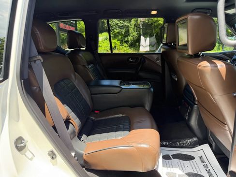 Used 2020 Nissan Armada Platinum w/ Platinum Reserve Package RWD image 25