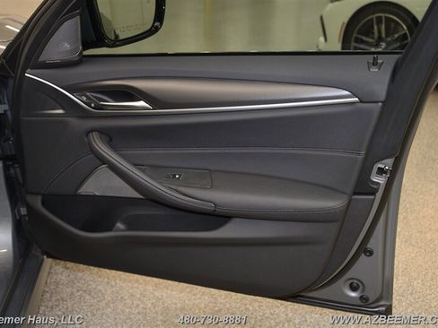 Used 2023 BMW 530i w/ M Sport Package image 40