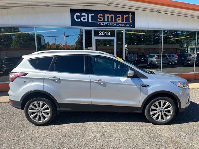 Used 2017 Ford Escape Titanium AWD/4WD image 8
