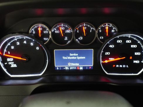 Used 2021 Chevrolet Silverado 1500 LT image 22