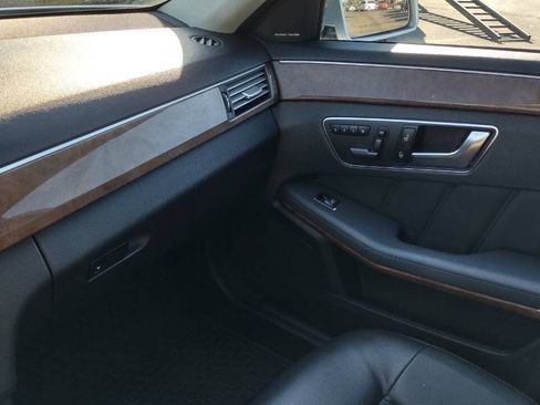 Used 2012 Mercedes-Benz E 350 4MATIC Sedan image 23