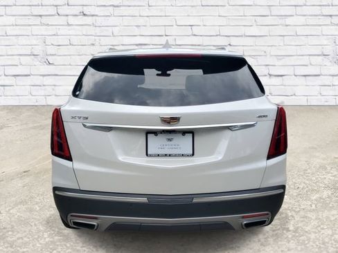 Certified 2024 Cadillac XT5 Premium Luxury w/ Technology Package FWD image 3