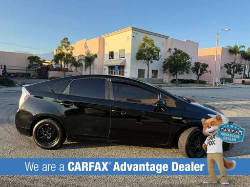 Used 2015 Toyota Prius Two FWD image 3