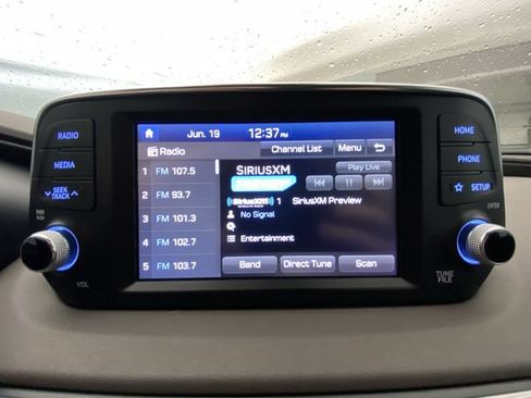 Used 2019 Hyundai Santa Fe SEL FWD image 16