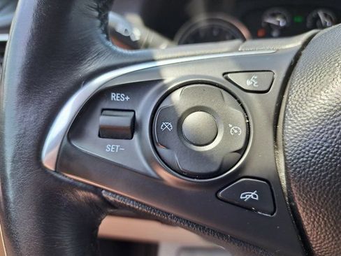 Used 2020 Buick Enclave Essence w/ Sound and Sites Package FWD image 20