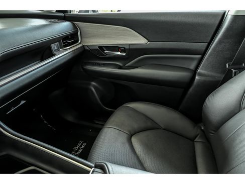 Used 2024 Toyota Grand Highlander AWD image 21