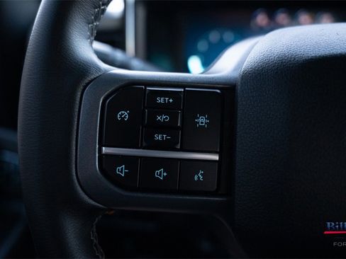 Certified 2025 Ford F250 Lariat w/ Tremor Off-Road Package image 18