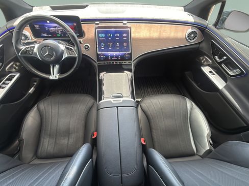 Used 2023 Mercedes-Benz EQE 500 4MATIC Sedan w/ Exclusive Trim Package image 14