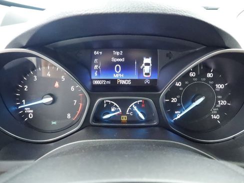 Used 2019 Ford Escape Titanium AWD/4WD image 30