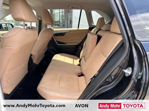 Used 2023 Toyota RAV4 LE AWD/4WD image 11