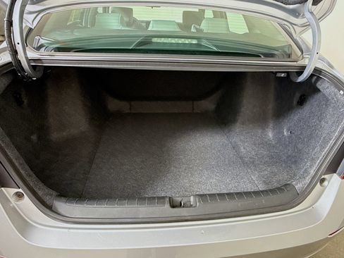 Used 2020 Honda Accord LX image 24