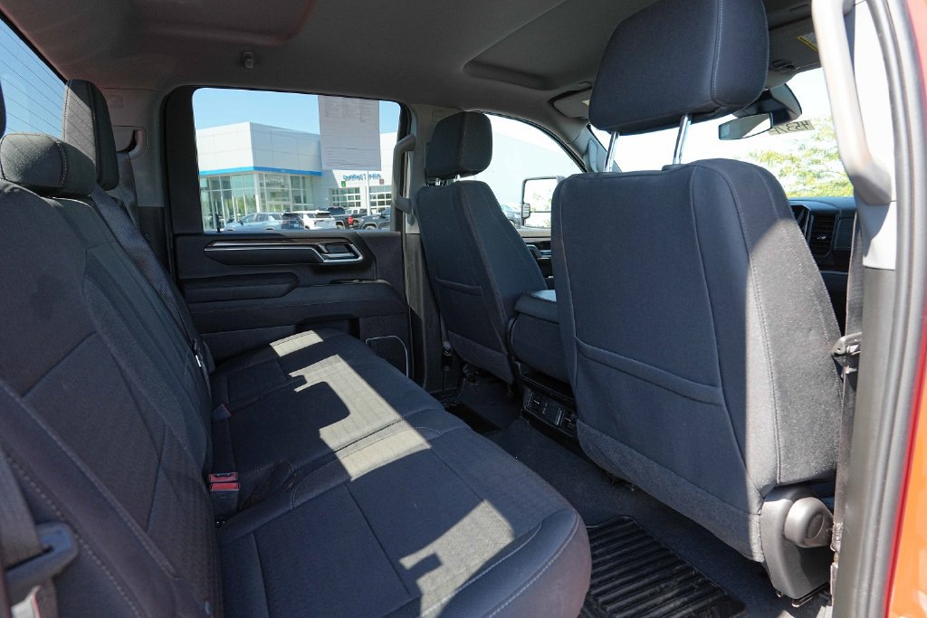 Used 2025 Chevrolet Silverado 2500 LT w/ Convenience Package AWD/4WD image 25