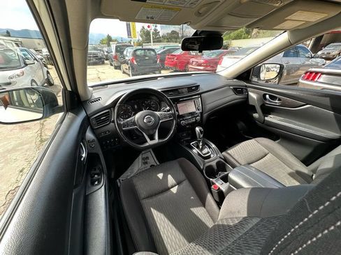 Used 2019 Nissan Rogue SV w/ Premium Package AWD/4WD image 28