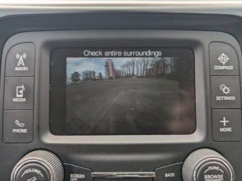 Used 2016 Jeep Cherokee Sport image 35