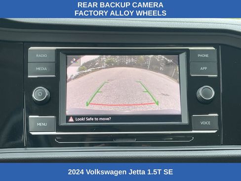 Used 2024 Volkswagen Jetta SE image 5