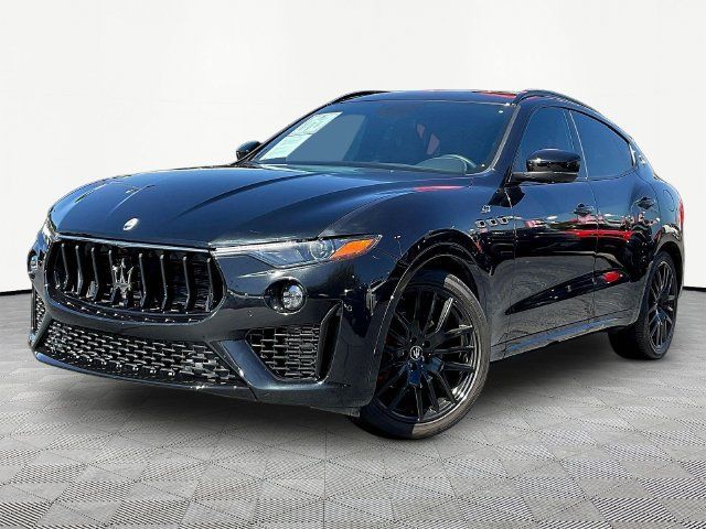 Used 2022 Maserati Levante GT AWD/4WD image 3