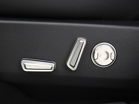 New 2026 Lincoln Nautilus Premier w/ Equipment Group 102A image 14