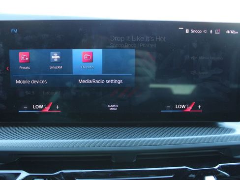 New 2023 BMW XM image 17