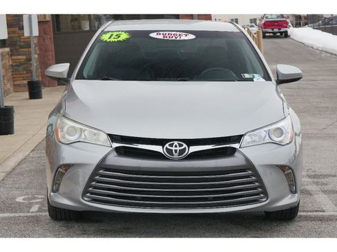 Used 2015 Toyota Camry XLE image 8