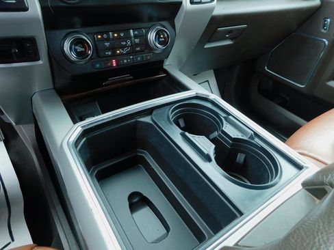 Used 2019 Ford F350 King Ranch image 31
