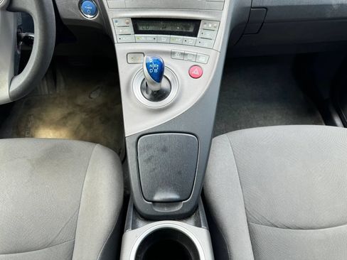 Used 2012 Toyota Prius Two FWD image 18