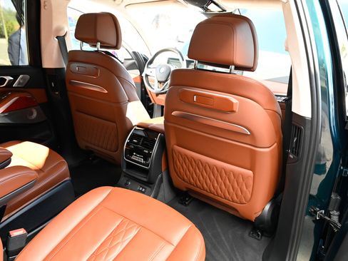 Used 2024 BMW ALPINA XB7 image 47