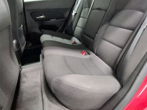 Used 2014 Chevrolet Cruze LT image 20