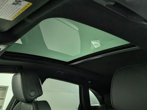 New 2026 Porsche Macan image 29