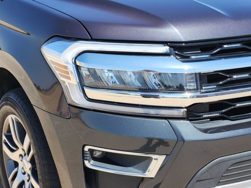 Used 2024 Ford Expedition Limited RWD image 10