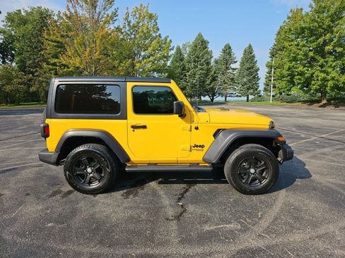 Used 2021 Jeep Wrangler Sport AWD/4WD image 7