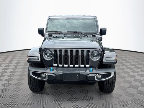 Used 2022 Jeep Wrangler Unlimited Sahara w/ Cold Weather Group AWD/4WD image 2
