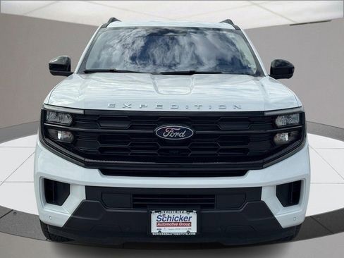 Used 2025 Ford Expedition Active image 9