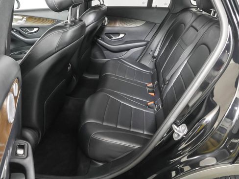 Used 2018 Mercedes-Benz GLC 300 4MATIC image 36