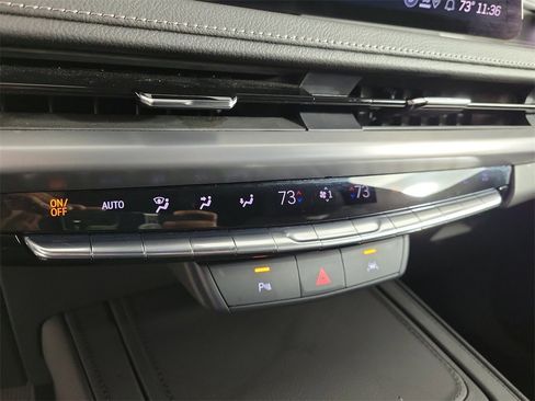 Certified 2025 Cadillac XT4 Premium Luxury image 27