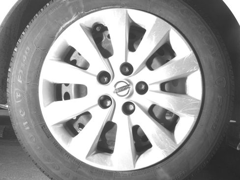 Used 2025 Nissan Sentra S image 15