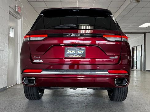 Certified 2023 Jeep Grand Cherokee Overland w/ Luxury Tech Group IV AWD/4WD image 6