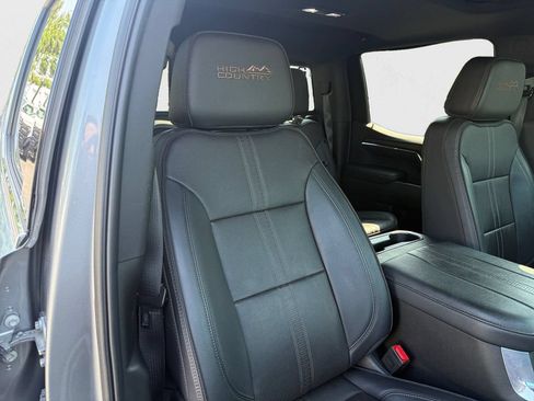 Used 2023 Chevrolet Silverado 1500 High Country w/ High Country Premium Package AWD/4WD image 29
