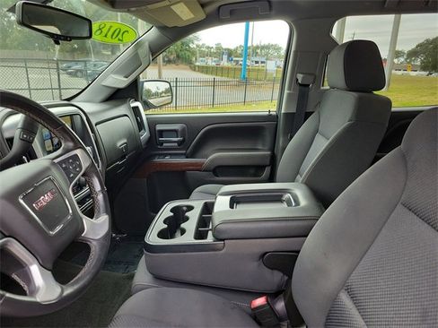 Used 2018 GMC Sierra 1500 SLE w/ SLE Value Package image 11