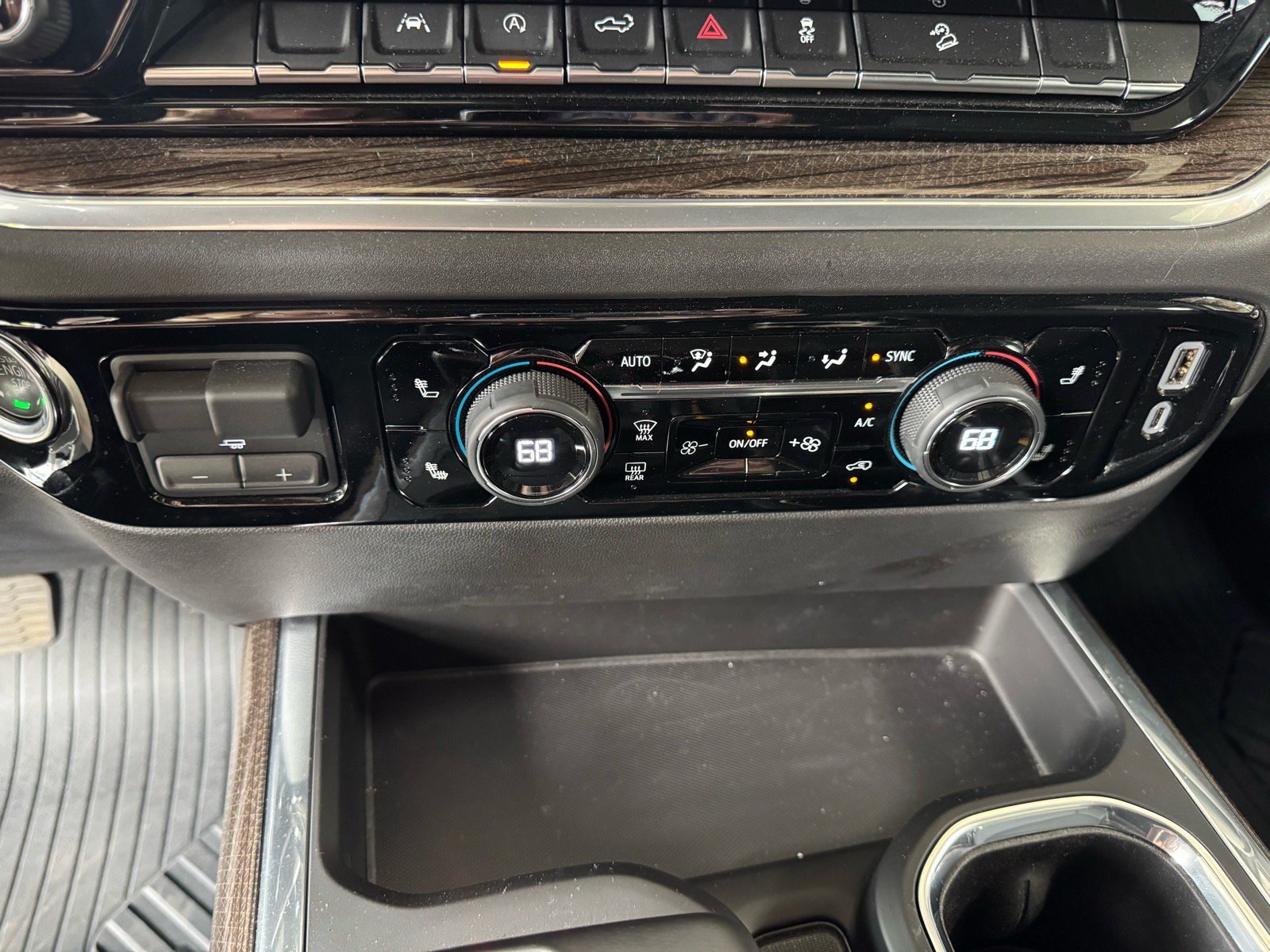 Used 2026 Chevrolet Silverado 1500 RST AWD/4WD image 25