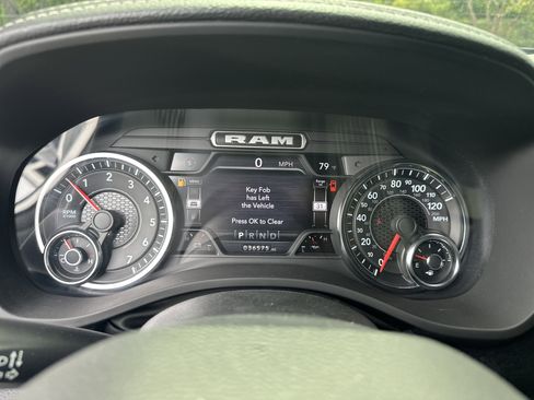 Used 2023 RAM 1500 Laramie AWD/4WD image 30