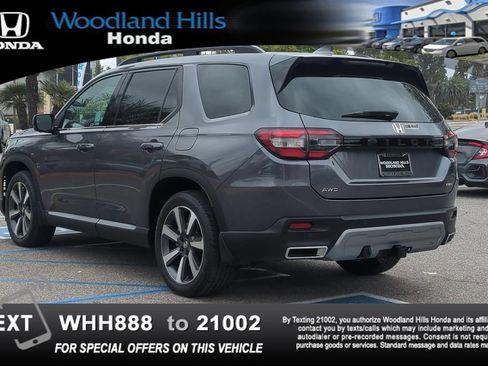 Used 2025 Honda Pilot Elite image 7